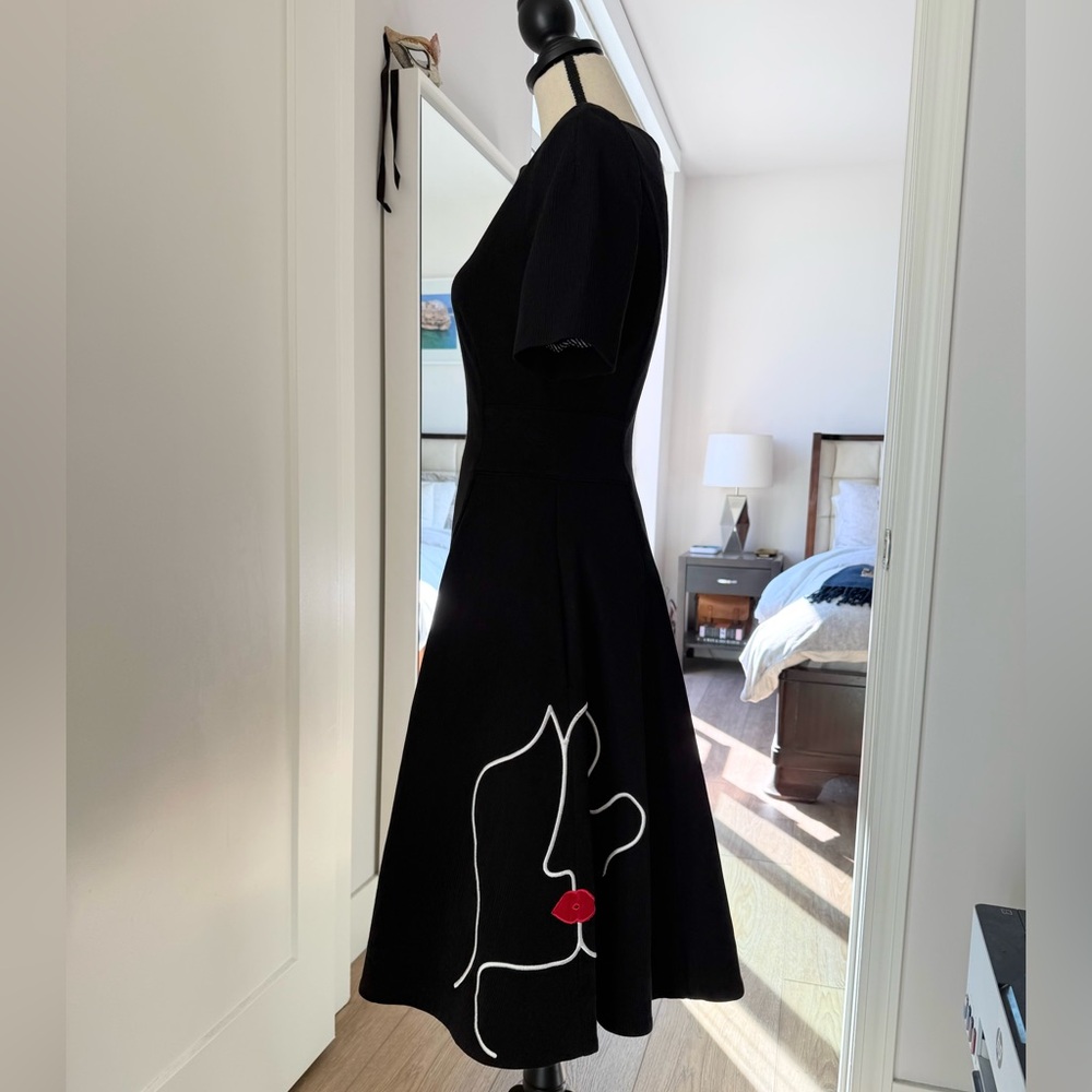 Lulu Guinness Face Dress Black Fit & Flare Red Lips Embroidery UK 10 /USA size 6 - Picture 4 of 15